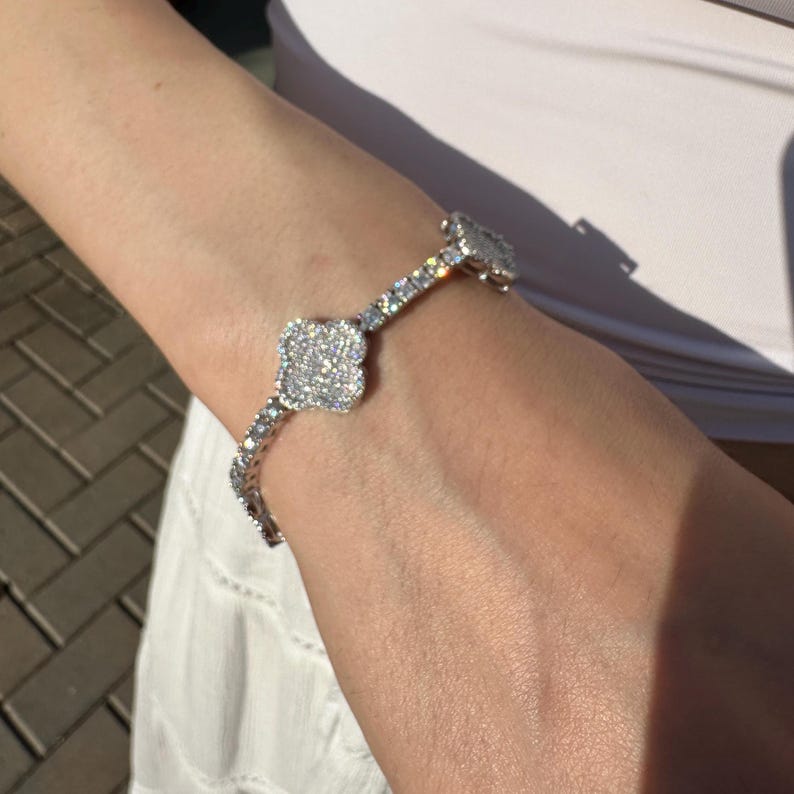 Clover Leaf Bracelet VVS Moissanite 925 Sterling Silver