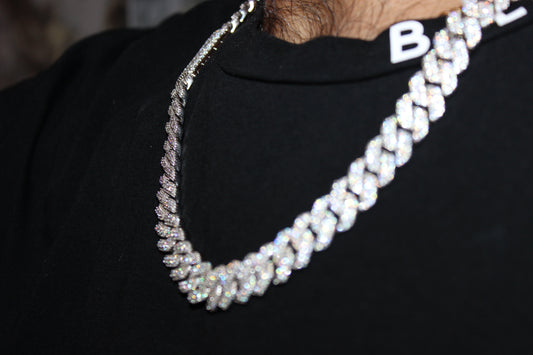 The Real Reason Luxury Jewelry Costs So Much—And How Factory-Direct Custom Moissanite Ends the Markup Game