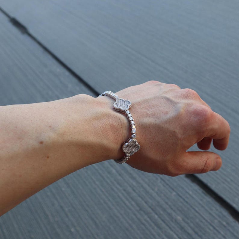 Clover Leaf Bracelet VVS Moissanite 925 Sterling Silver