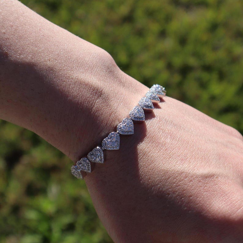 VVS1 Moissanite 8mm Heart Bracelet Pure 925 Sterling Silver 6.5in-8.5in