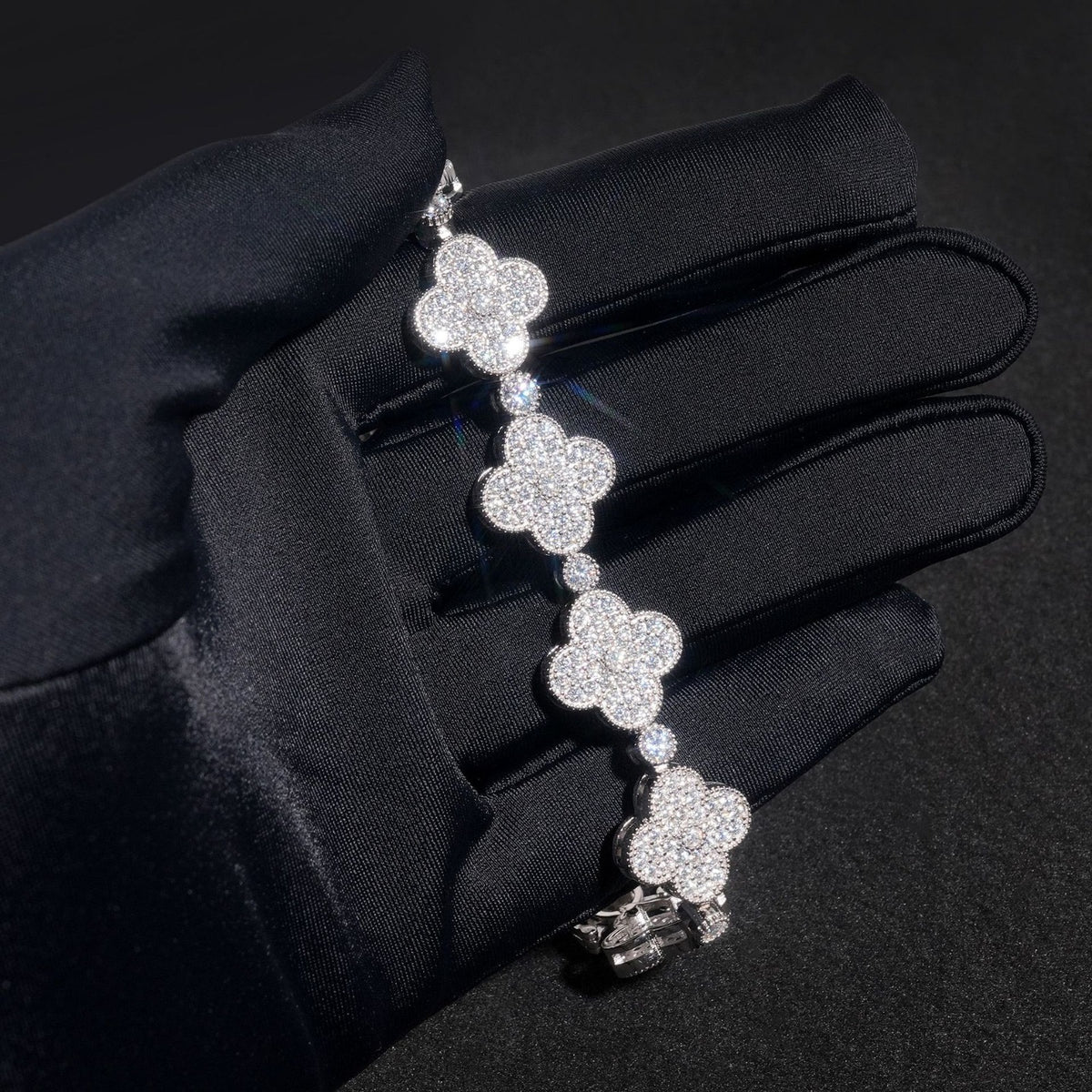 ARVANI 305 Clover Leaf Bracelet - 15mm VVS1 moissanite clover-link bracelet in solid .925 sterling silver