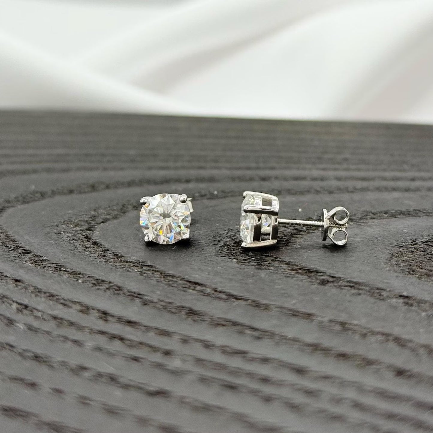 3mm - 8mm 0.3-3ct VVS1 Moissanite Earrings Pure 925 Silver 14k White Gold Coating Passes Diamond Tester